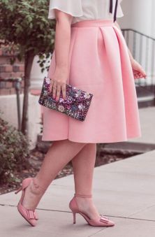 10-zara-bow-top-pink-skirt-boohoo-beaded-clutch-pink-bow-heels-feminine-style-summer-outfit-ideas-1080x1177